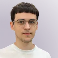 Denis Varlakov